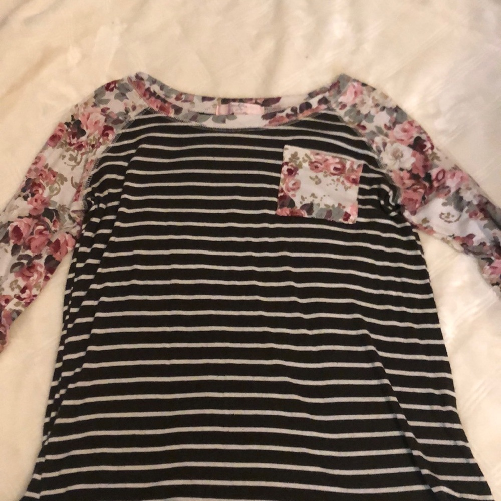 Girls long sleeve blouse! Size XL.